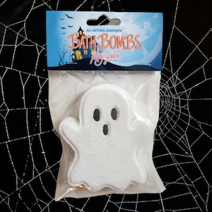Halloween Ghost Bath Bomb, Dye-Free, Pumpkin Spice Scent