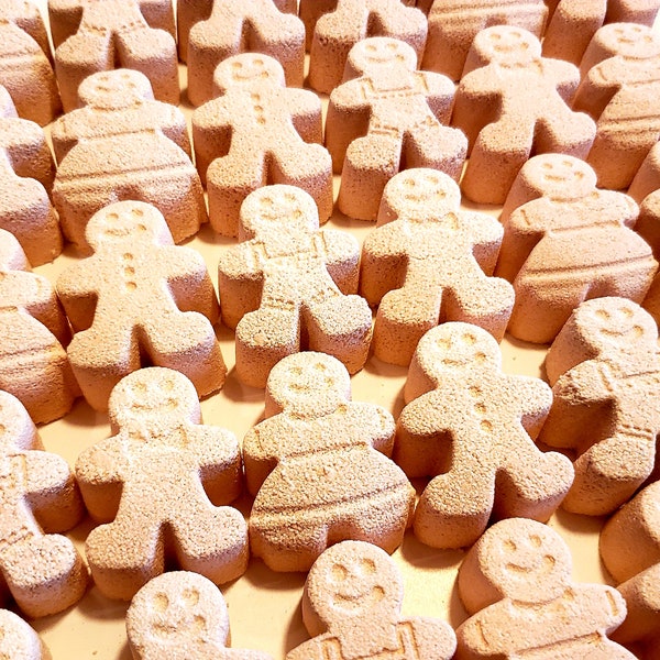 Mini Gingerbread Men Bath Bombs,Christmas Bath Bombs,Bath Bomb Gifts,Small Bath Bombs,Gifts Under 5 Dollars,Stocking Stuffers,Bath Bomb Gift