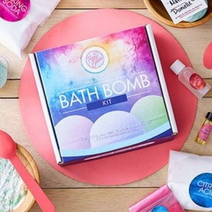 Bath bomb Kit,Bath Bombs Diy, Diy Crafts,Bath bombs for Kids,Bath Bomb Gift Set,Make your own bath bombs,Bath Bomb Ingredients,gift for kids