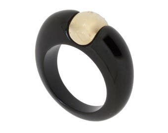 Black resin ring and gold