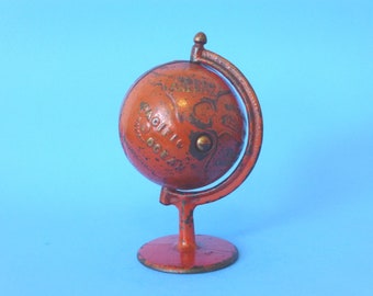 Cast Iron "Globe on Arc" Still Bank Grey Iron Casting Company 1900-1903