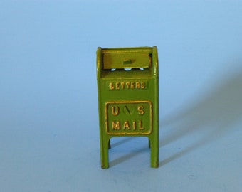 Pristine Cast Iron "Small Standing Mailbox" Still Bank  Screw Unturned  1928