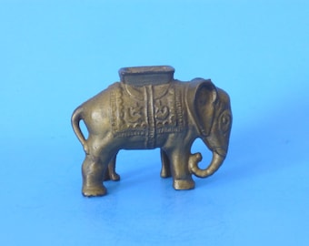 "Gusseisen ""Elephant w/Howdah"" Still Bank A. C. Williams 1912-1934."