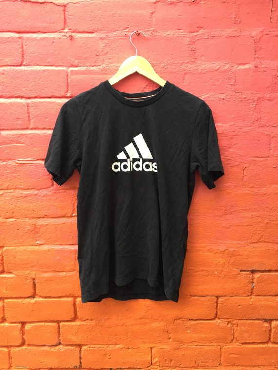 t shirt adidas retro