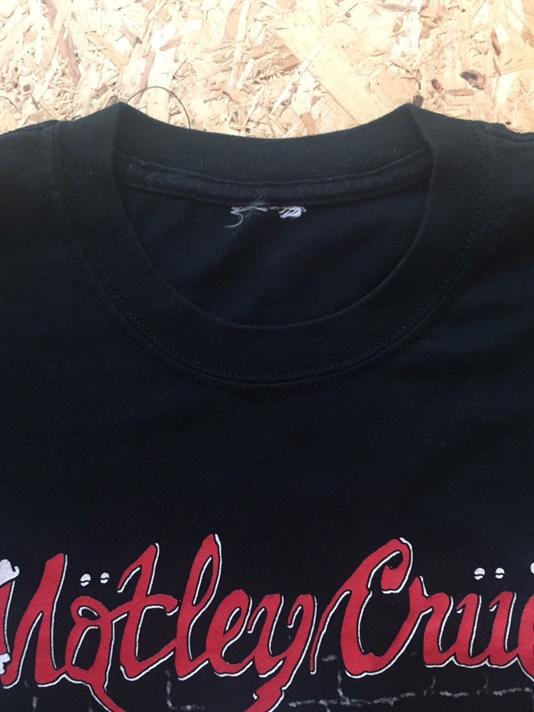 Motley Crue T Shirt Feelgood Hollywood EST 1981 Band Motley Crue T Shirt Feelgood Hollywood EST 1981 Band