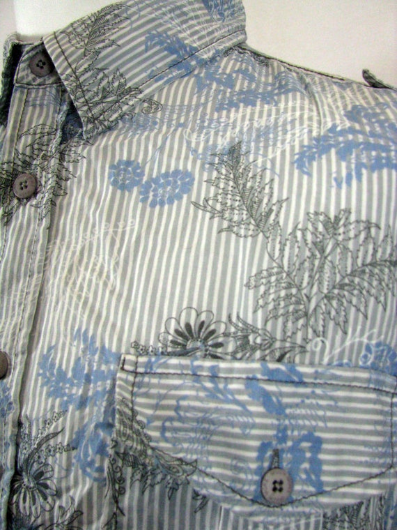Vintage Y2K light blue grey striped floral patter… - image 5