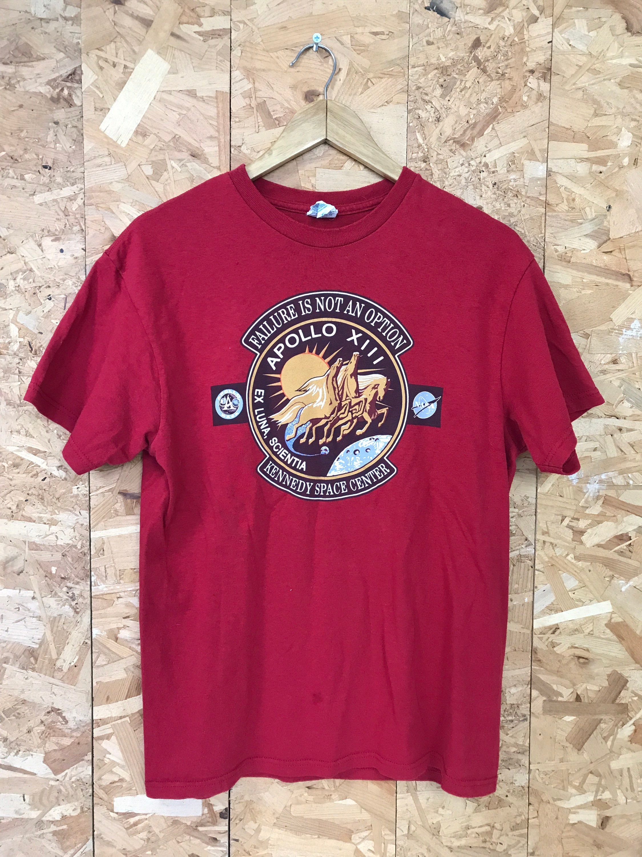 Vintage 90s Red Apollo XIII 13 Kennedy Space Center USA