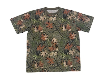 Vintage Y2K Crane duck hunting camo real tree mossy oak style realistic print outback USA olive green t-shirt size large