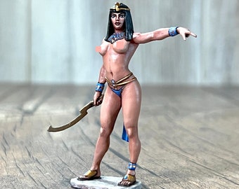 Resin Figure queen of Egypt.  Tabletop Miniature Cleopatra