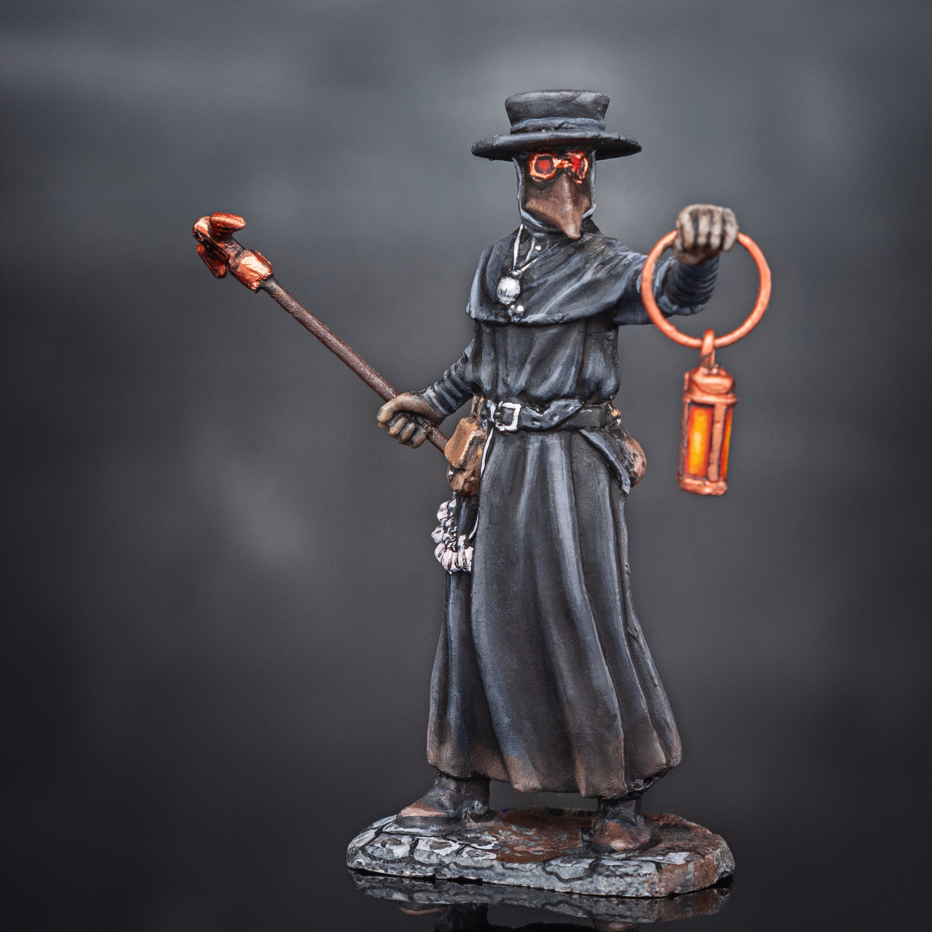 чумной доктор оловянная фигурка. солдатики шерлок холмс. миниатюра врач. чумной доктор статуэтка. миниатюры фигурки средневековья.