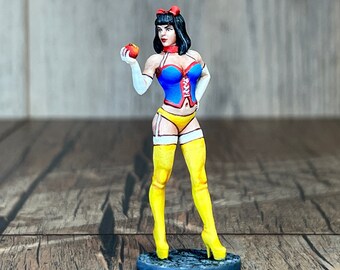 hand painted Figure fairy tale heroine. Tabletop Miniature. fantasy toy