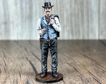 hand painted Tabletop Miniatures cowboy in a bar toy soldiers