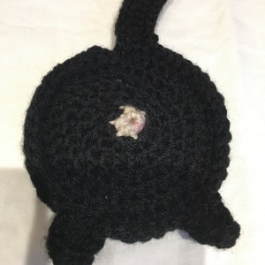 Posavasos de ganchillo con forma de trasero de gato, regalo divertido para amantes de los gatos, posavasos hechos a mano. imagen 5