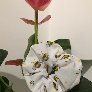 Bees Hair Scrunchies/Accessories/Hair Ties