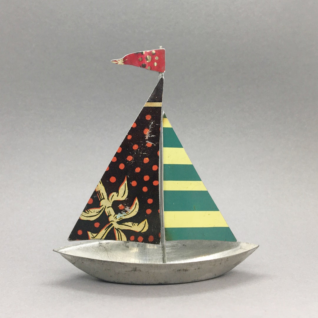 Recycled Vintage Tin Art Little Sailing Boat Etsy
