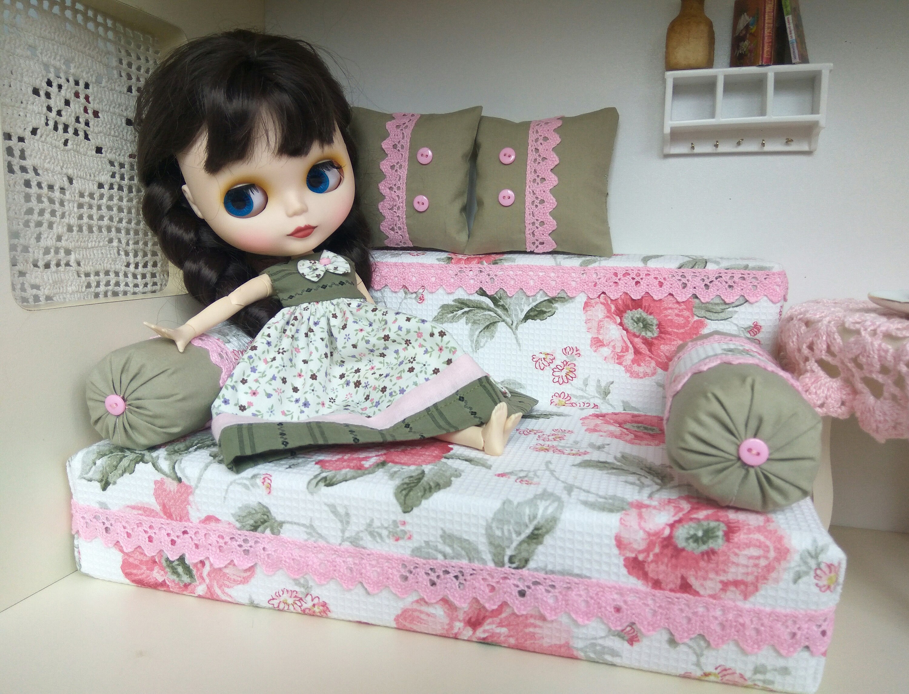barbie sofa bed