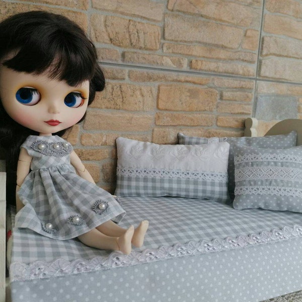 BLYTHE BEDDING SET, Patchwork Quilt, Blanket and 2 pillows, Grey white blanket with lace, Polka dot check, Blythe Bjd Doll ooak 1 6