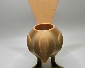 Stylish Standing Bird planter for small plants