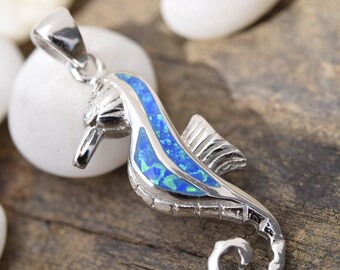 opal pentdant silver 925 hippocampus 4.8grams