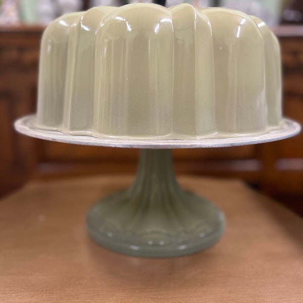 Vintage Nordicware Bundt Cake Stand Ombre avocado Rare Color Covered