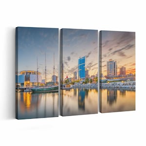 Milwaukee Skyline Canvas print || Milwaukee Skyline Wall Art || Milwaukee Skyline Poster || Milwaukee Skyline home decor || Milwaukee Skylin