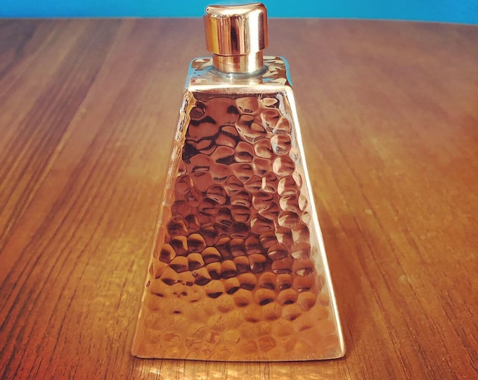 Handcrafted hammered copper 8.5oz (250ml) flask