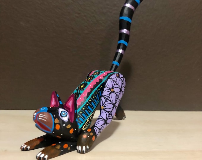 Alebrije Cat Handcrafted Wood Carving by Zeny Fuentes & Reyna Piña from Oaxaca, Mexico.