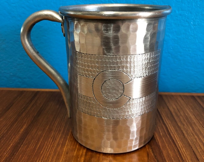 16oz Hammered Aluminum Mug w/ Colorado Flag hand engraved logo