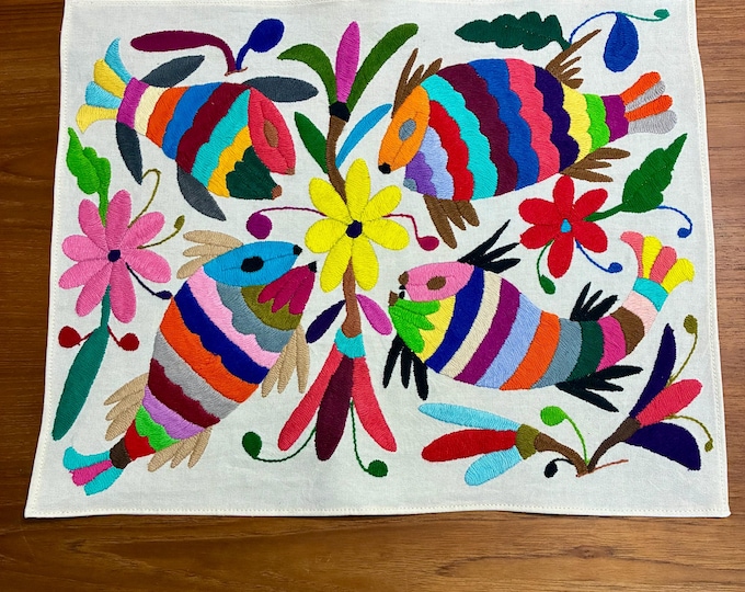 Hand Embroidered Otomi Placemat: Mexican Folk Art Decor (16.5” x 13")