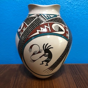 Mata Ortiz Pottery Olla by Trini Silveira (Chihuahua, Mexico)