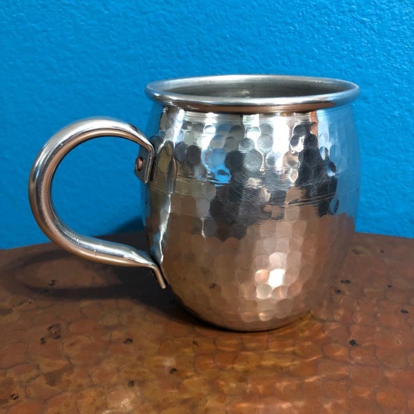 Handcrafted 20 oz Hammered Aluminum Mug - Barrel Shaped