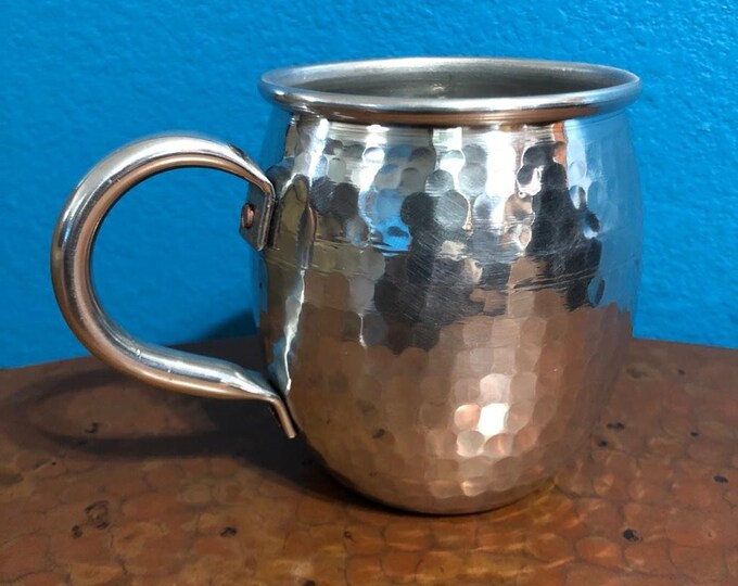 Handcrafted 20 oz Hammered Aluminum Mug - Barrel Shaped