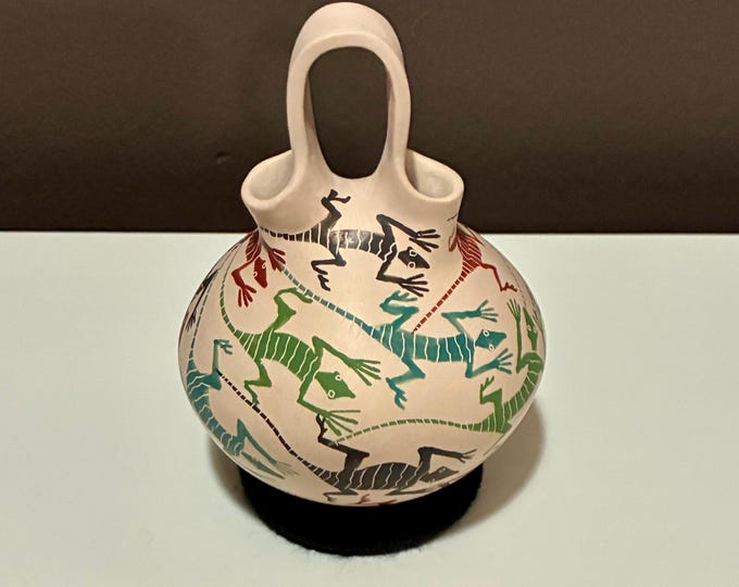 Mata Ortiz Wedding Vase Olla by Jose Villa (Chihuahua, Mexico)