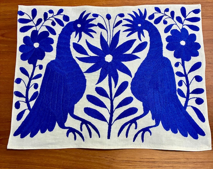 Hand Embroidered Otomi Placemat: Mexican Folk Art Decor (16.5" x 13")