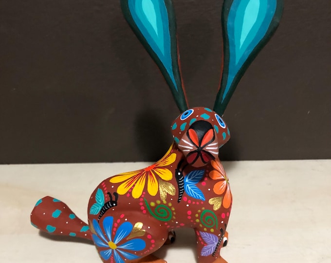 Alebrije Rabbit Handcrafted Wood Carving by Zeny Fuentes & Reyna Piña from Oaxaca, Mexico.