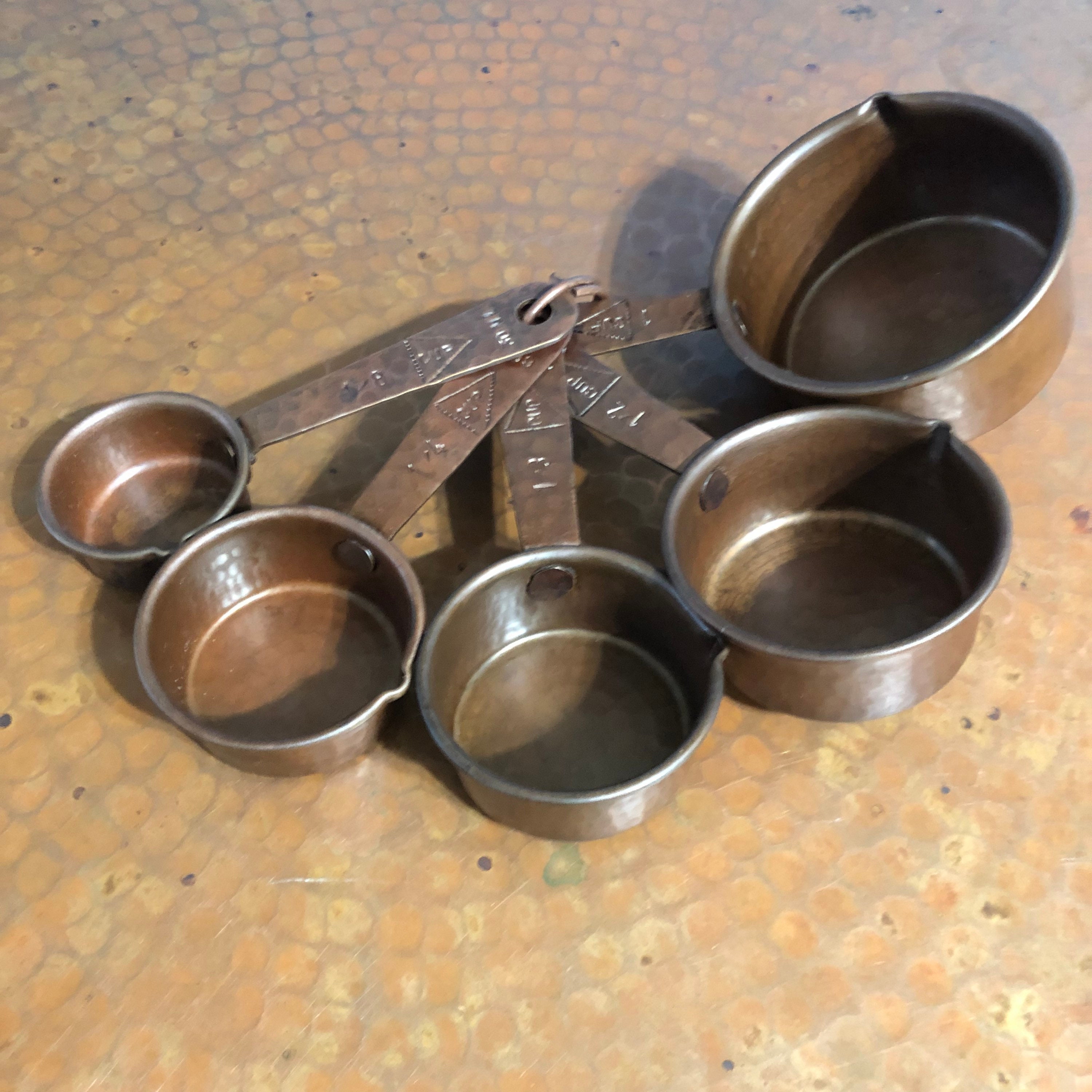 Handcrafted Hammered Copper 5-Piece Measuring Cup Set with Hand Engraved  Measurements