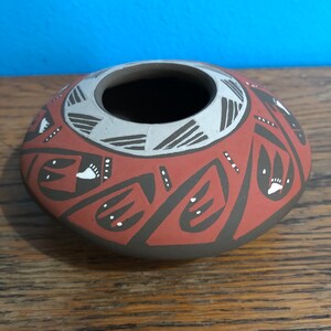 Mata Ortiz Olla by Lazaro Ozuna Silveira (Chihuahua, Mexico)