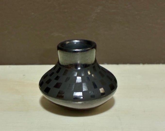 Mata Ortiz Olla Pottery by Vero Hernandez (Chihuahua, Mexico)