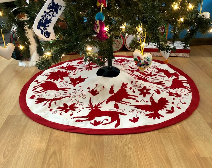 3’ diameter - Hand embroidered Otomi Christmas Tree Skirt on an off white muslin cotton with Red embroidery and border from Hidalgo, Mexico