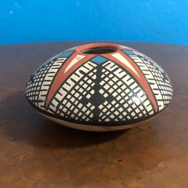 Mata Ortiz Olla Pottery (Chihuahua, Mexico)