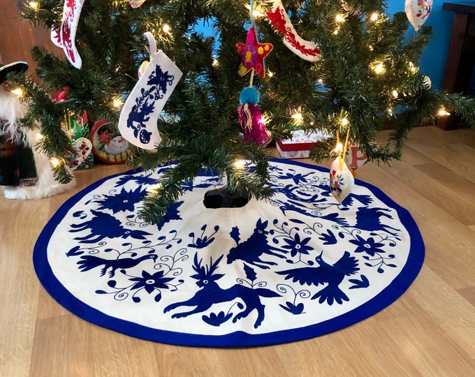 3’ diameter - Hand embroidered Otomi Christmas Tree Skirt on an off white muslin cotton with Blue embroidery and border from Hidalgo, Mexico