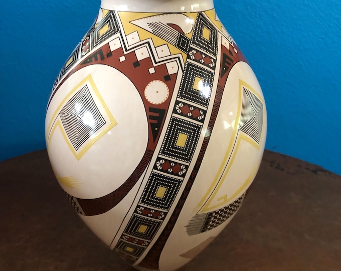 Mata Ortiz Pottery Olla by Trini Silveira (Chihuahua, Mexico)