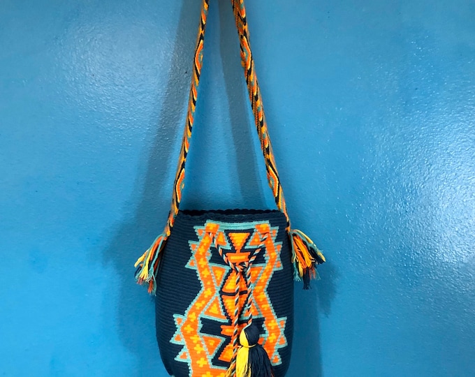 Authentic Wayuú Double Thread Mochila Bag from Colombia