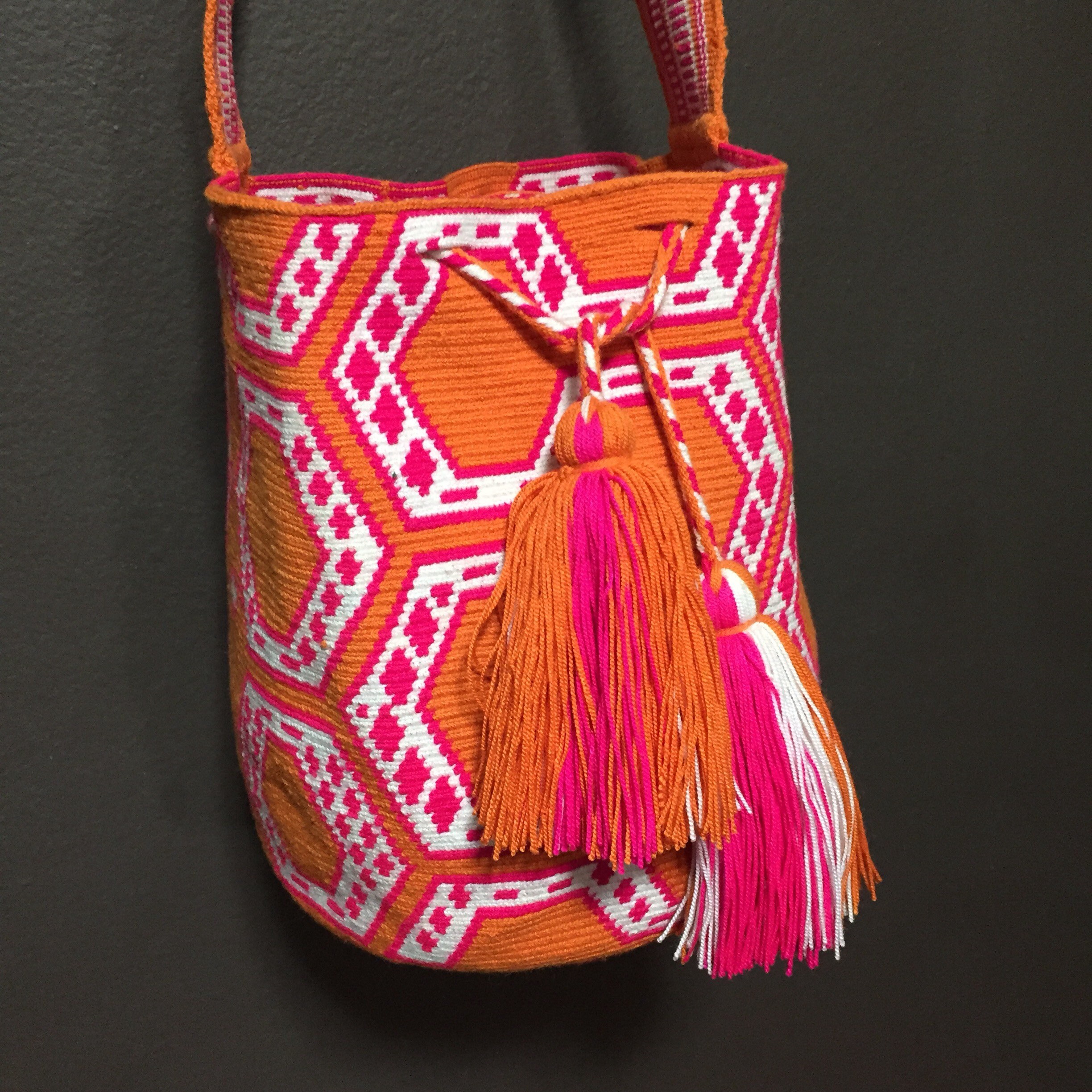 Authentic Wayuú Single Thread Mochila Bag from Colombia