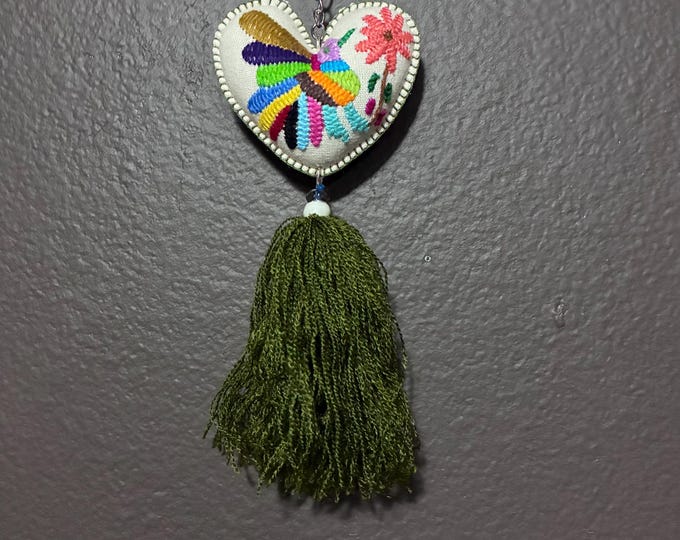 Hand embroidered Otomi heart ornament / keychain from Hidalgo, Mexico.