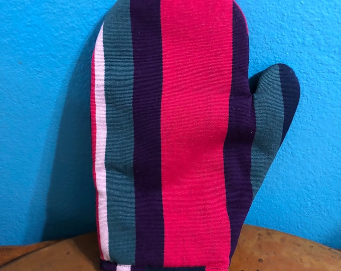 Handwoven Cotton Oven Mitt from Larráinzar, Chiapas, Mexico