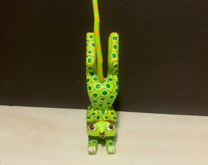 Alebrije Cat Handcrafted Wood Carving by Zeny Fuentes & Reyna Piña from Oaxaca, Mexico.