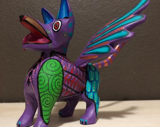 Alebrije Spirit Dog Handcrafted Wood Carving by Zeny Fuentes and Reyna Pina from Oaxaca, Mexico.