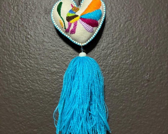 Hand embroidered Otomi heart ornament / keychain from Hidalgo, Mexico.