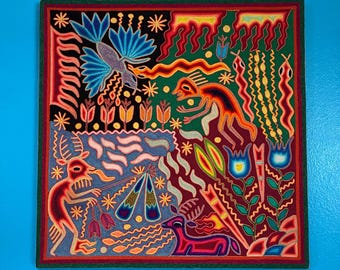 Huichol Yarn Art Nierika (23,5 x 23,5") di Nayarit, Messico